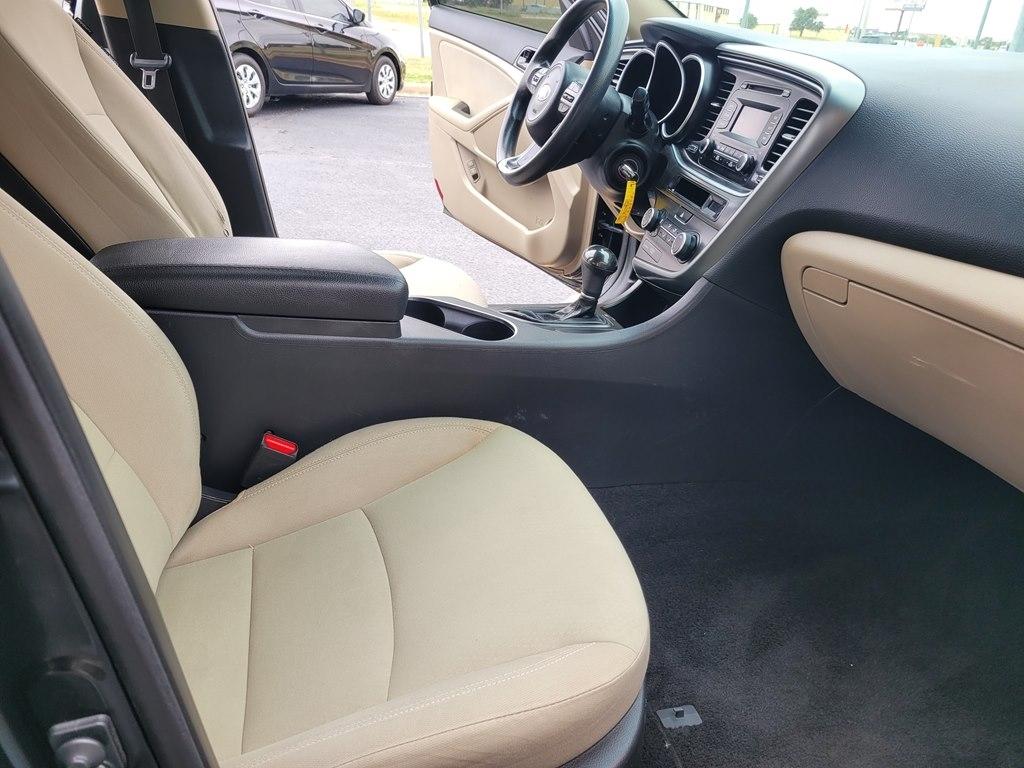 Kia Optima 4dr Sdn LX 2015