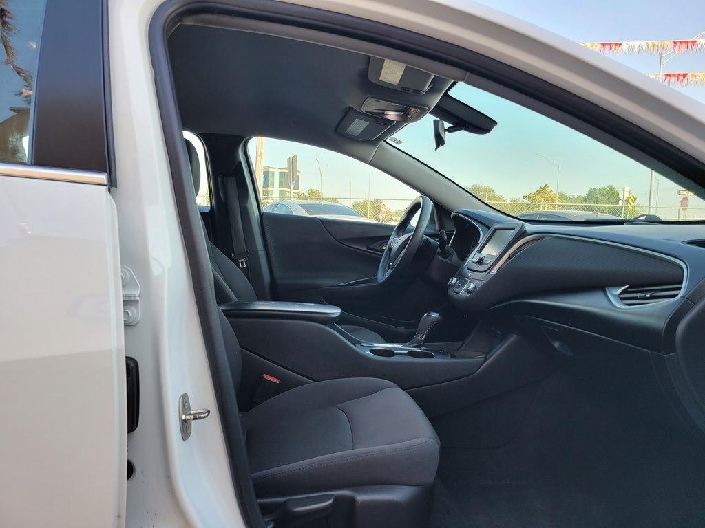 Chevrolet Malibu 4dr Sdn LS w/1LS 2017