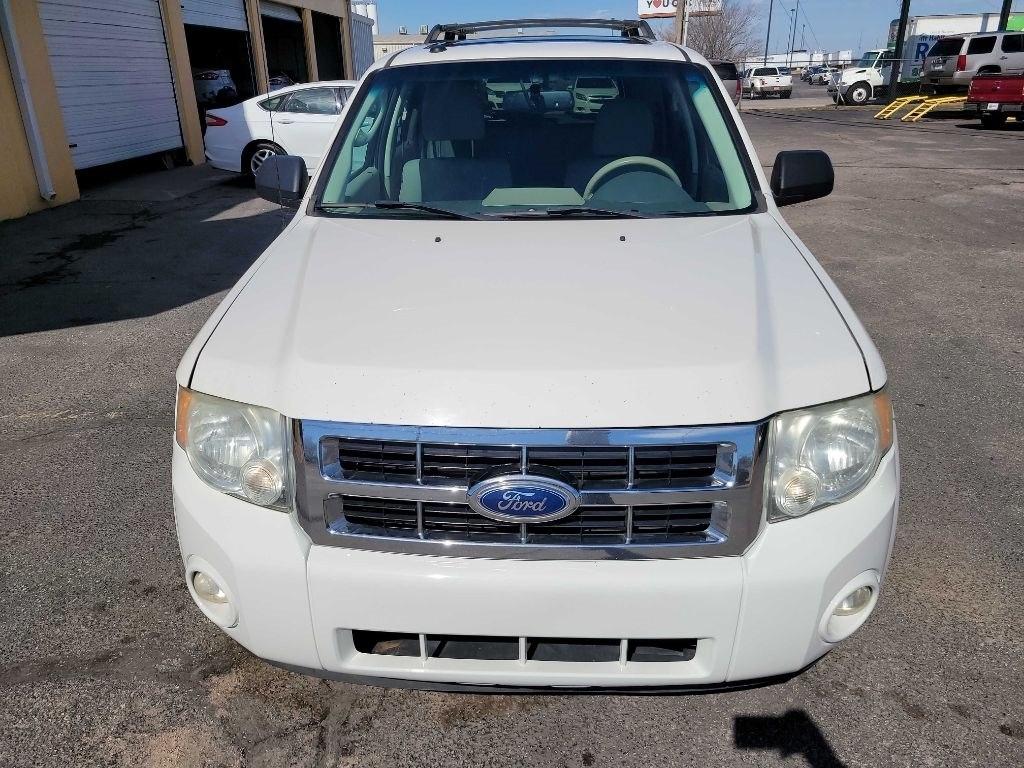 Ford Escape FWD 4dr XLT 2011