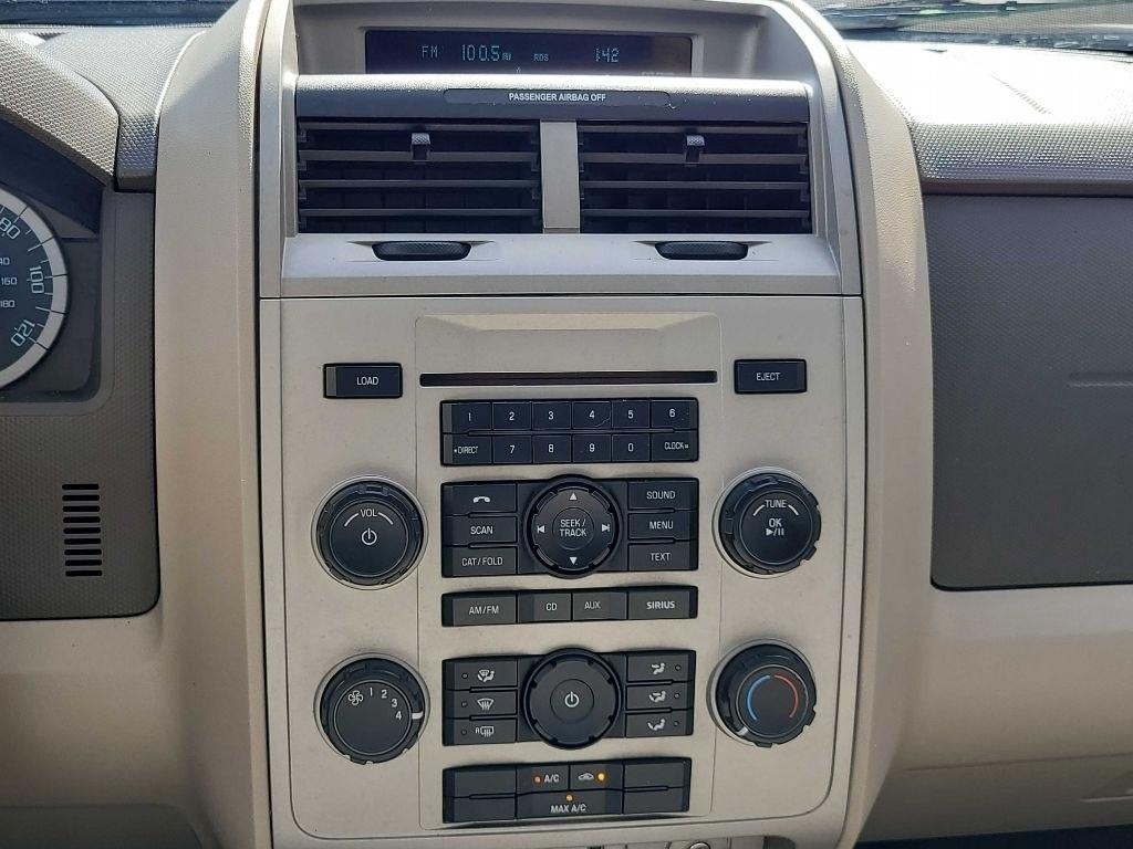 Ford Escape FWD 4dr XLT 2011