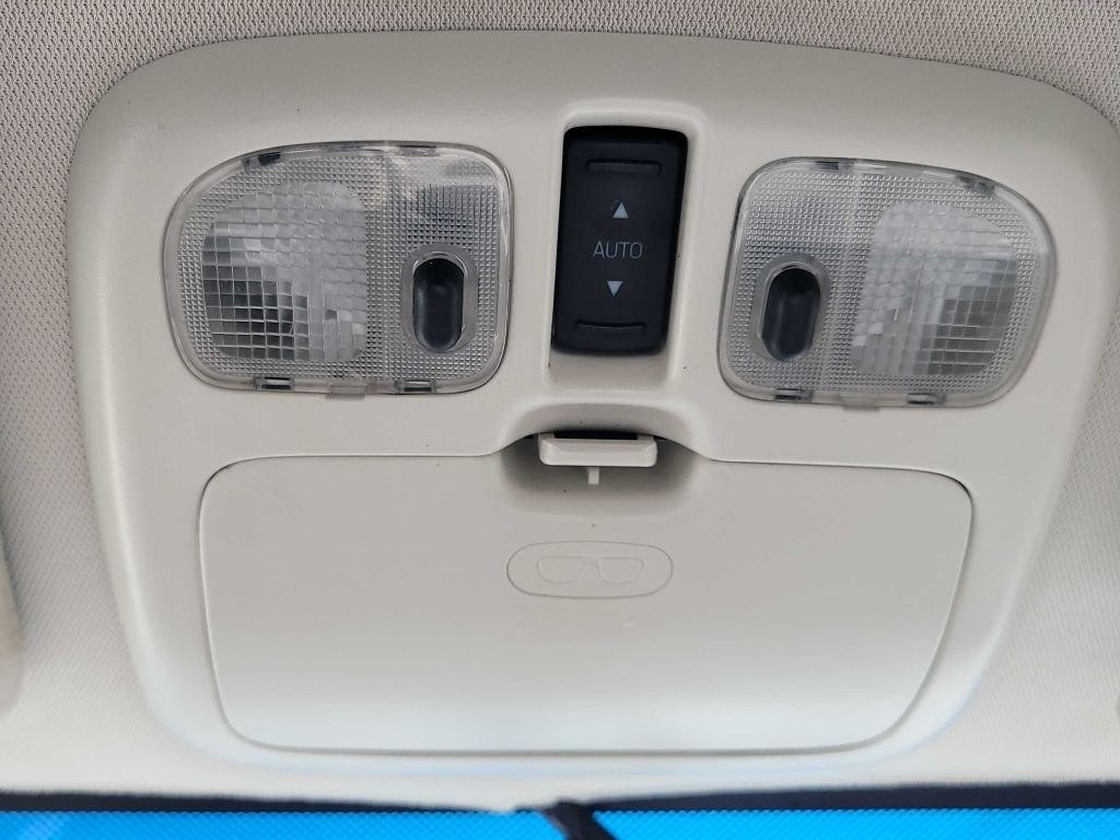 Ford Escape FWD 4dr XLT 2011