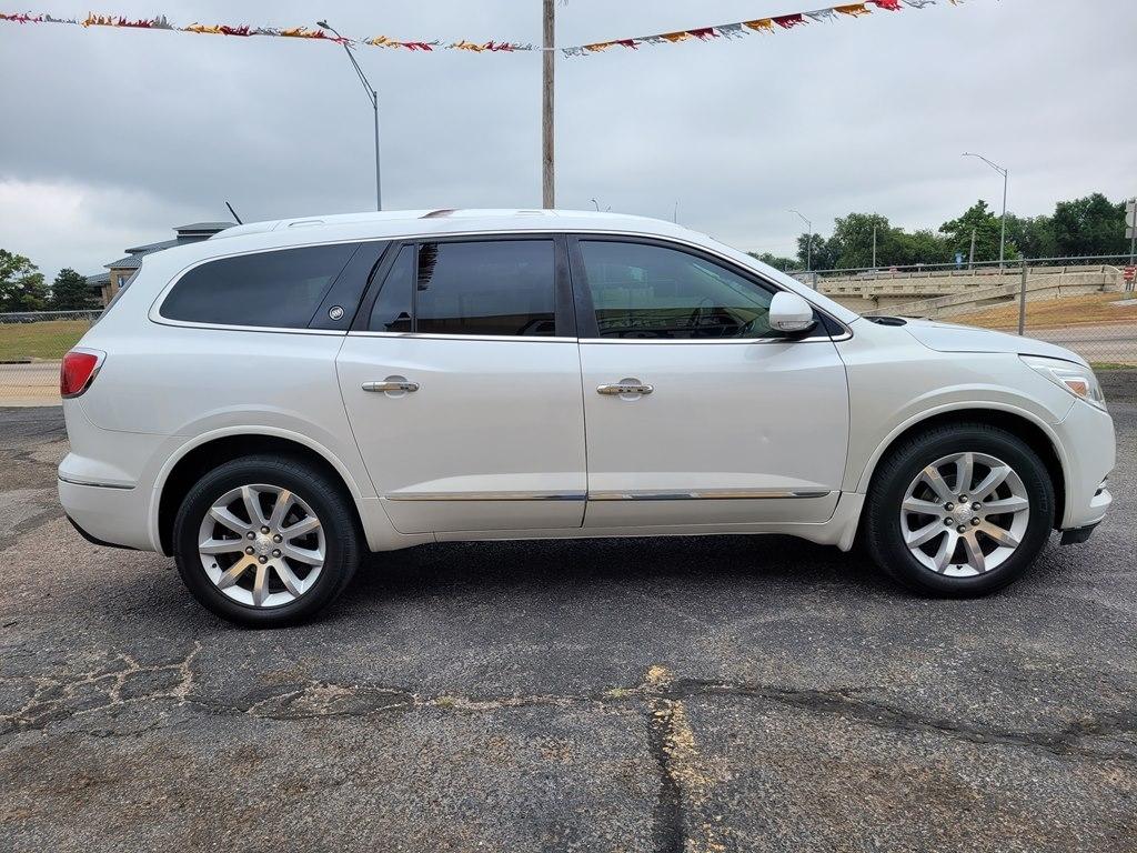Buick Enclave FWD 4dr Leather 2017