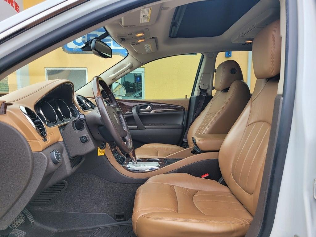 Buick Enclave FWD 4dr Leather 2017