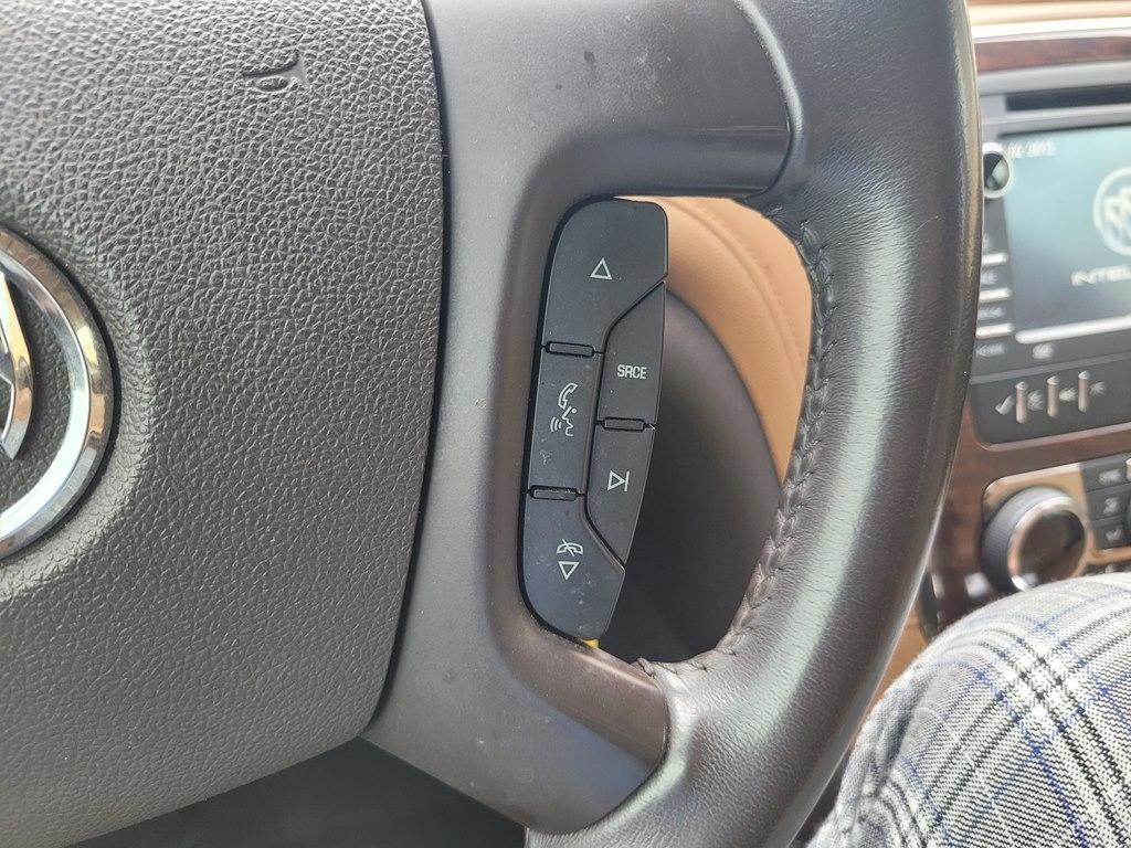 Buick Enclave FWD 4dr Leather 2017