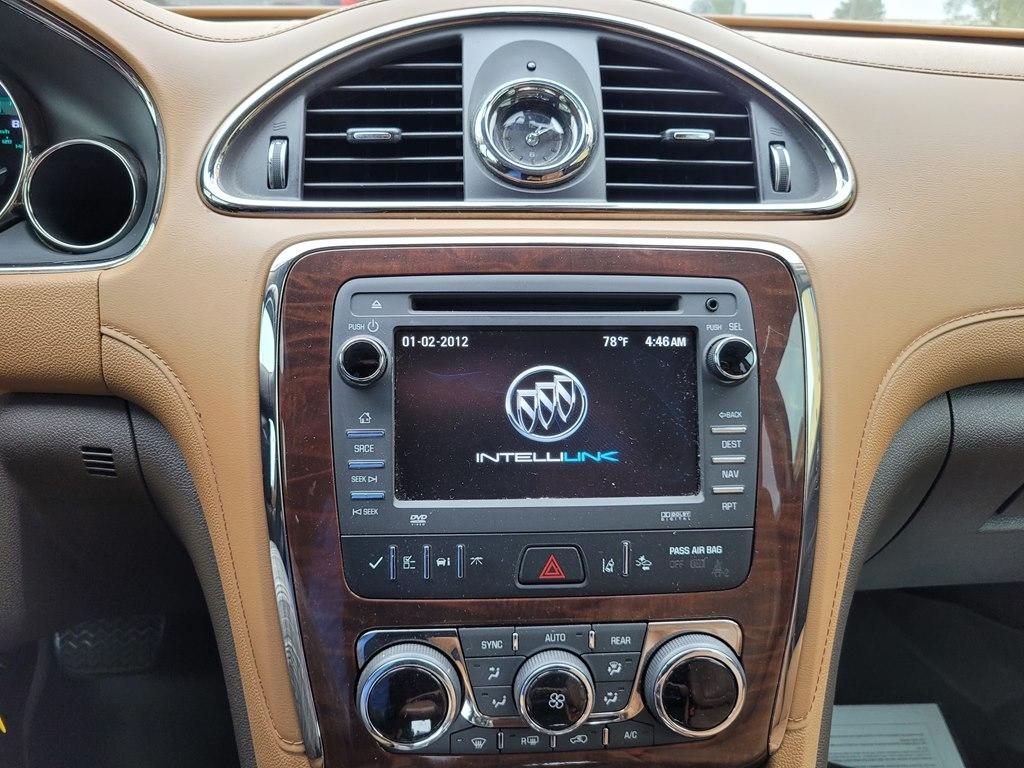 Buick Enclave FWD 4dr Leather 2017