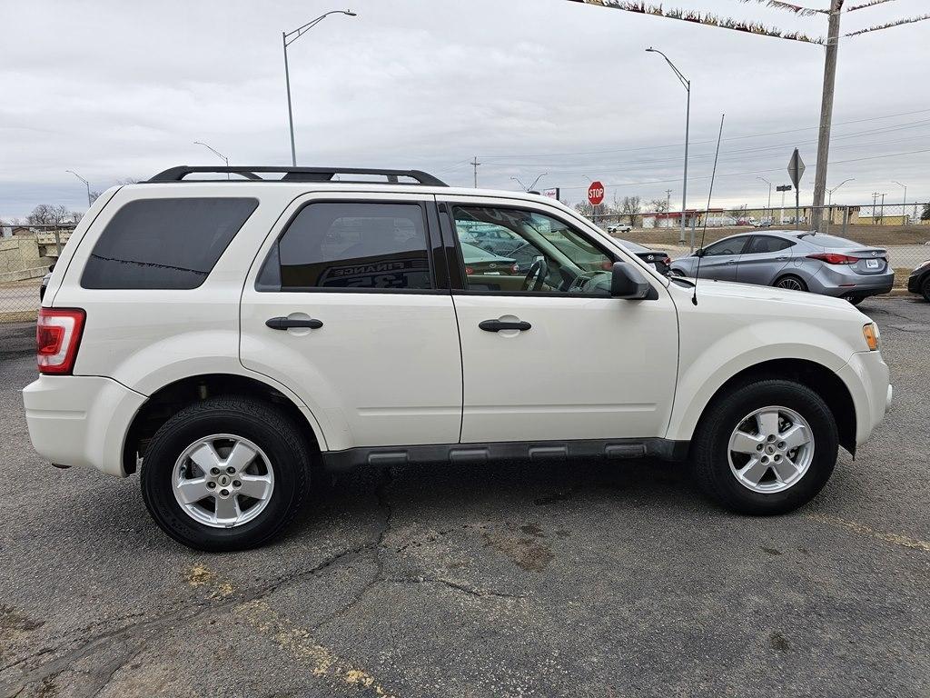 Ford Escape 4WD 4dr XLT 2012