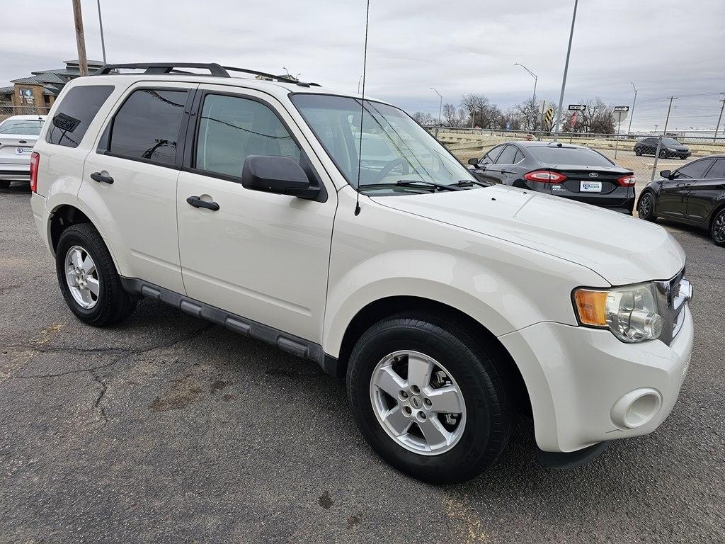 Ford Escape 4WD 4dr XLT 2012