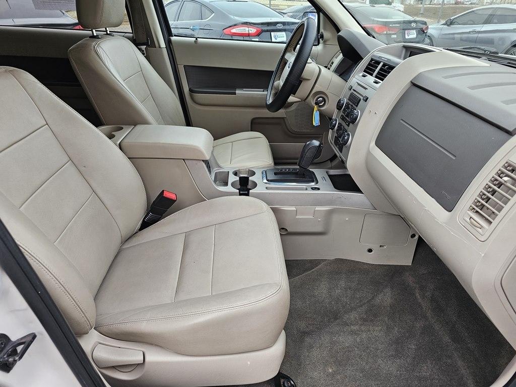 Ford Escape 4WD 4dr XLT 2012