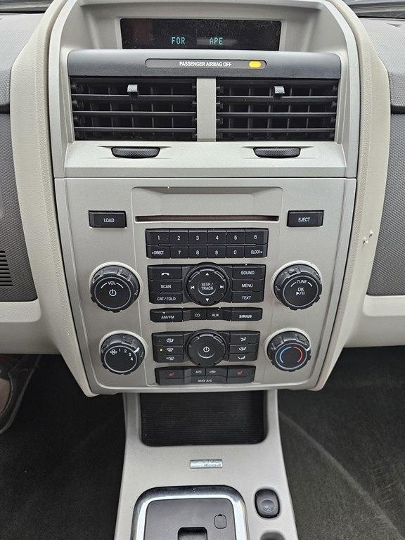 Ford Escape 4WD 4dr XLT 2012