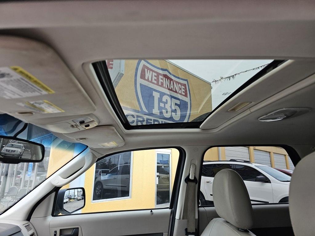 Ford Escape 4WD 4dr XLT 2012