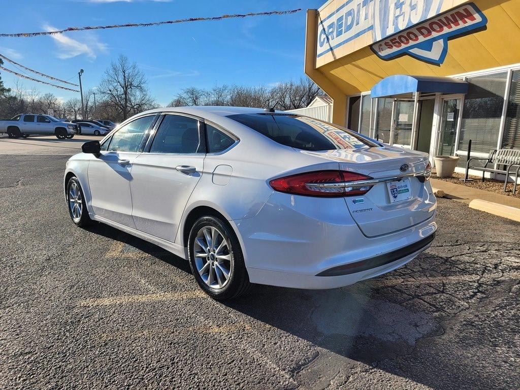 Ford Fusion SE FWD 2017