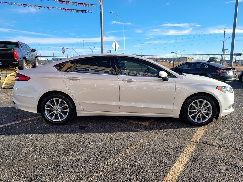 Ford Fusion SE FWD 2017