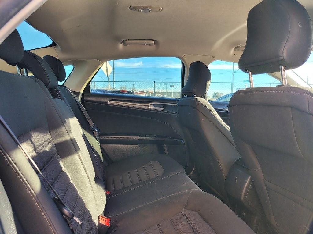 Ford Fusion SE FWD 2017
