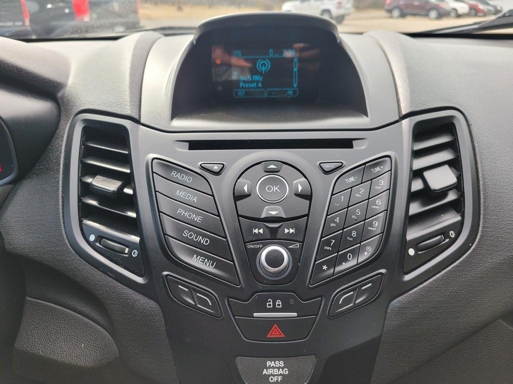 Ford Fiesta 5dr HB SE 2016
