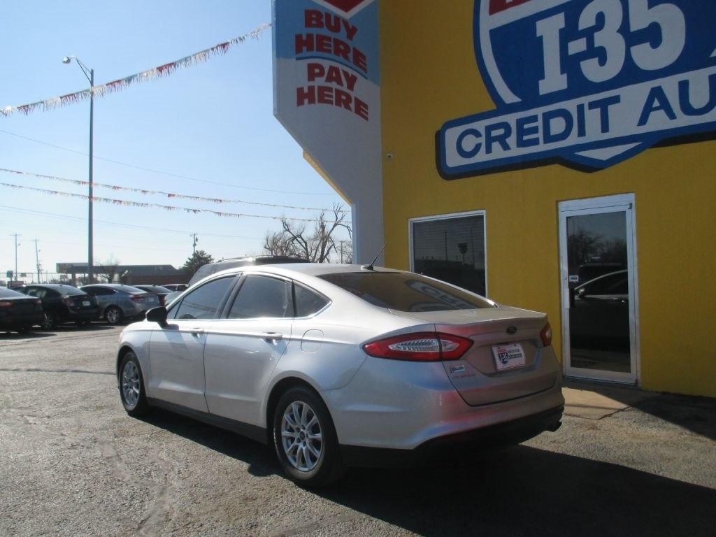 Ford Fusion 4dr Sdn S FWD 2015