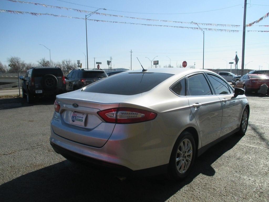 Ford Fusion 4dr Sdn S FWD 2015
