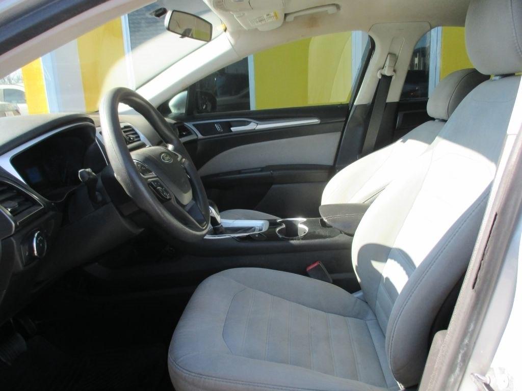 Ford Fusion 4dr Sdn S FWD 2015