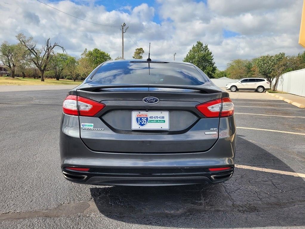 Ford Fusion 4dr Sdn SE FWD 2016