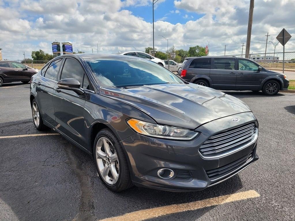 Ford Fusion 4dr Sdn SE FWD 2016