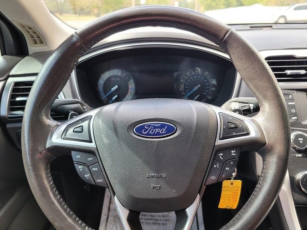 Ford Fusion 4dr Sdn SE FWD 2016