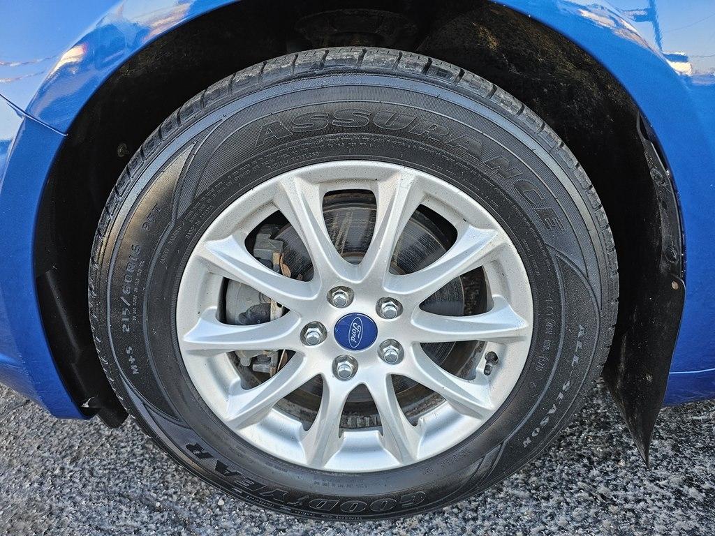 Ford Fusion S FWD 2017