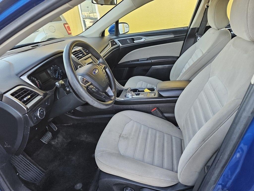 Ford Fusion S FWD 2017