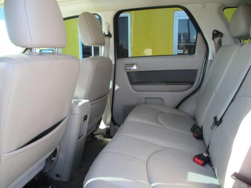 Mercury Mariner FWD 4dr Premier 2011