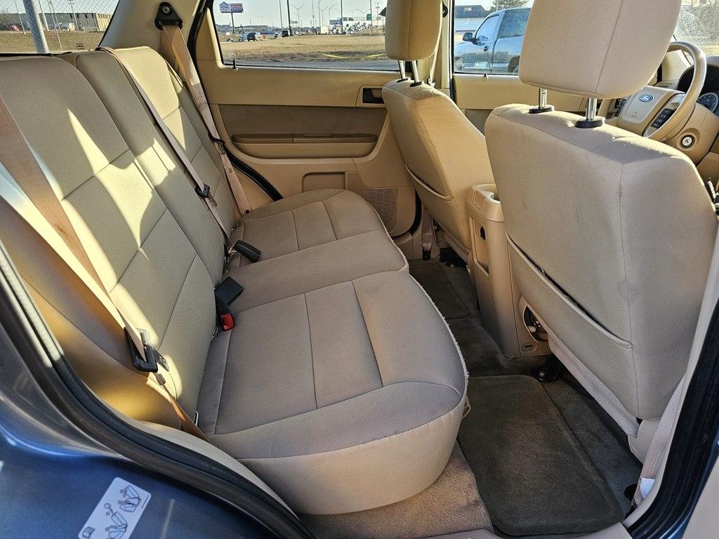 Ford Escape FWD 4dr XLT 2012