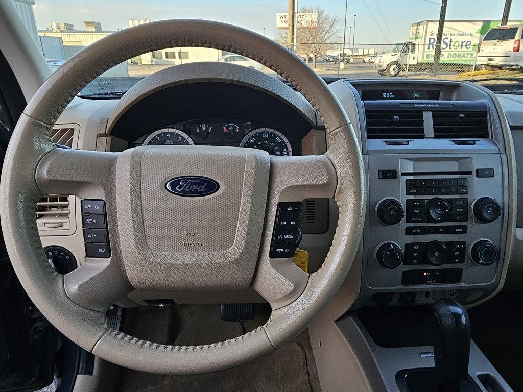 Ford Escape FWD 4dr XLT 2012