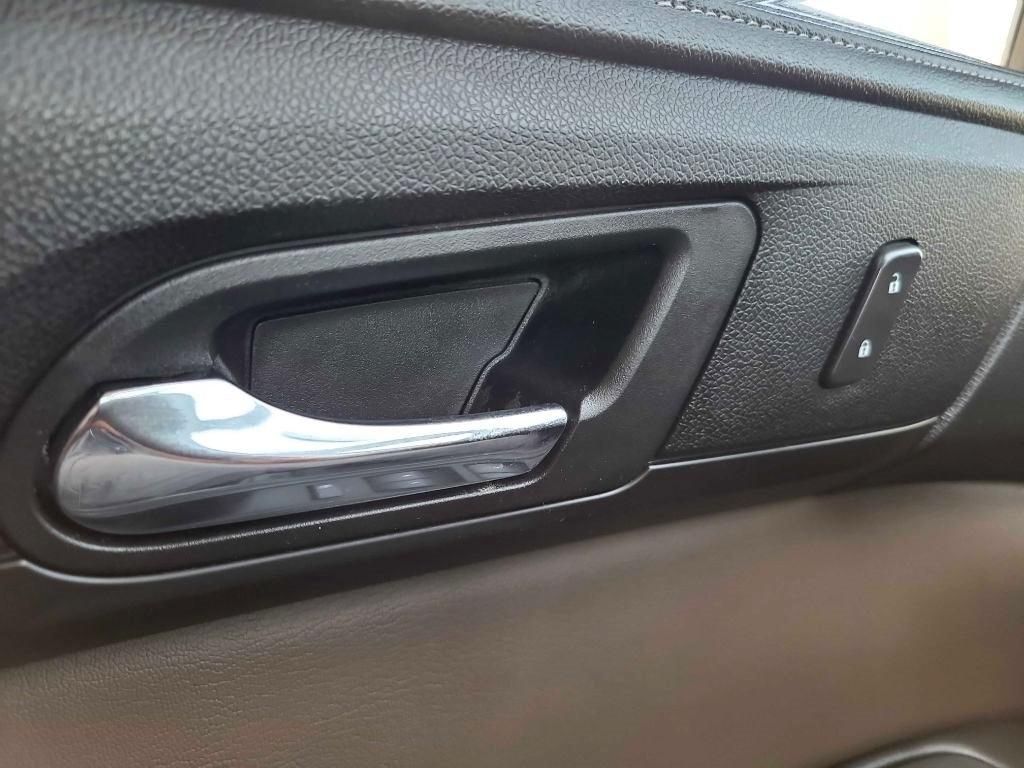 GMC Acadia FWD 4dr SLT w/SLT-1 2015