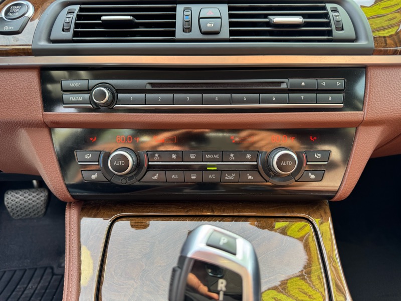 BMW 5-Series 528i 2013