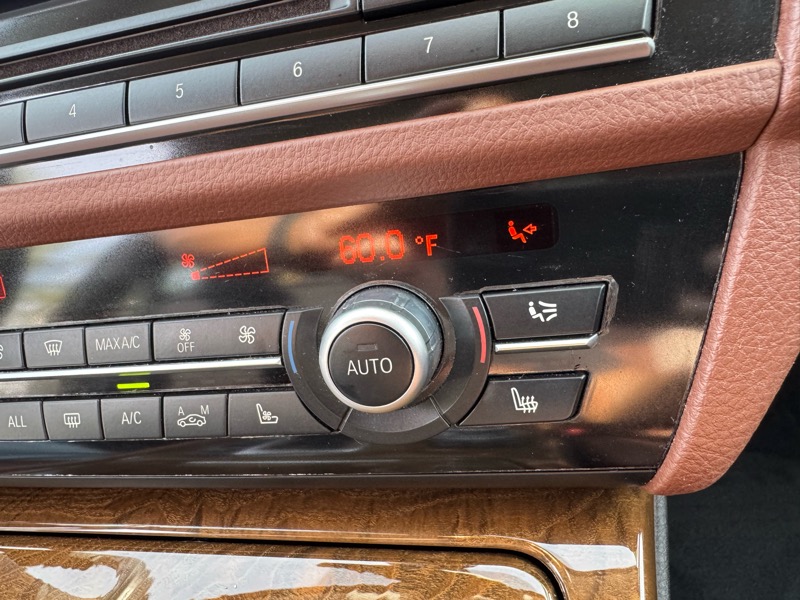 BMW 5-Series 528i 2013