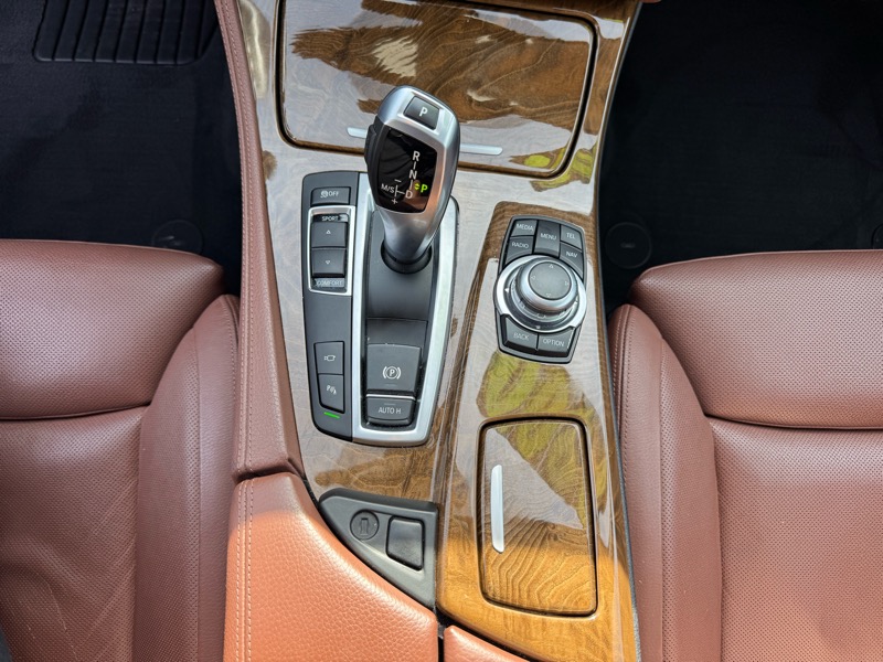 BMW 5-Series 528i 2013