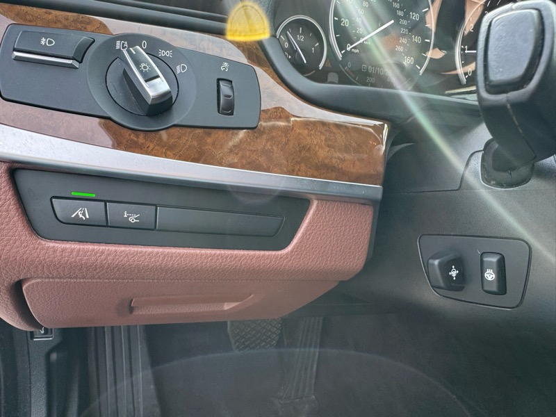 BMW 5-Series 528i 2013