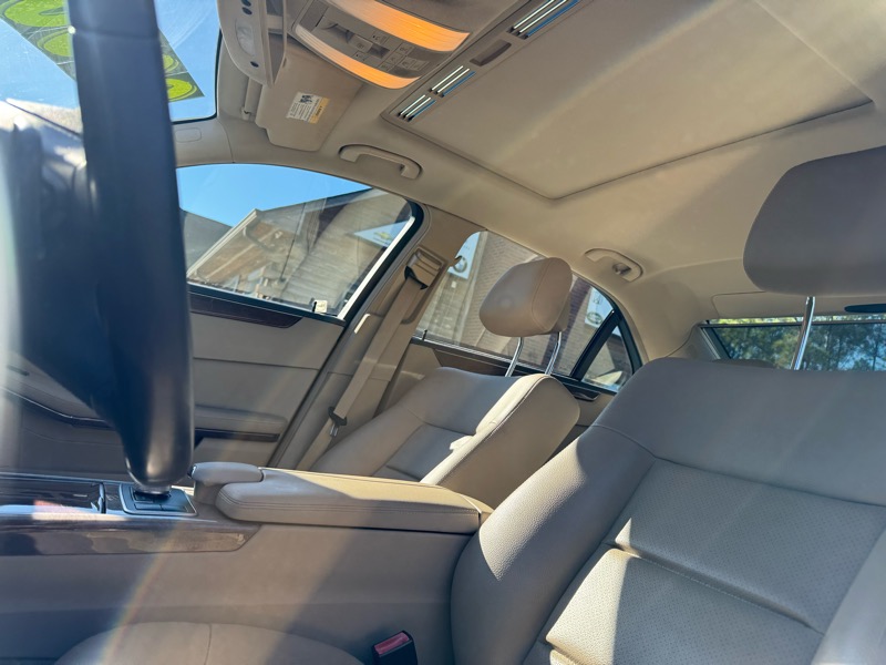 Mercedes-Benz E-Class E350 Sedan 2010