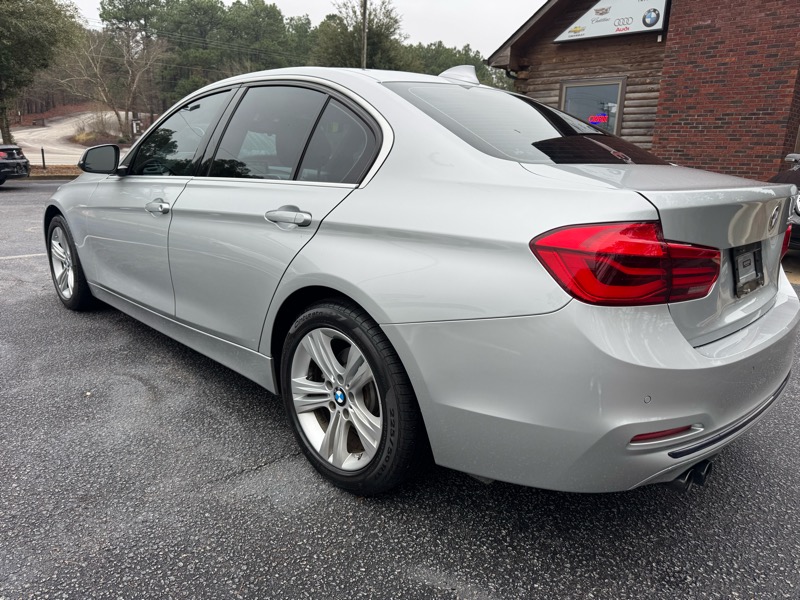 BMW 3-Series 330i Sedan 2017
