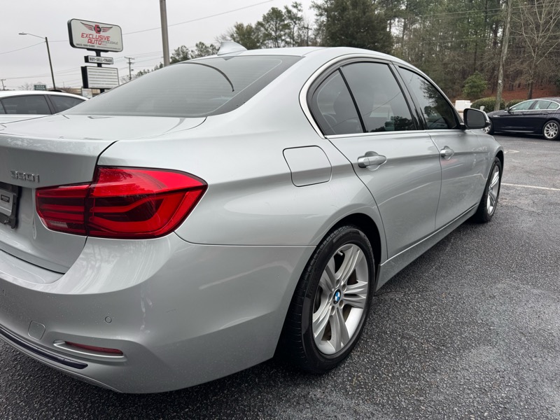 BMW 3-Series 330i Sedan 2017