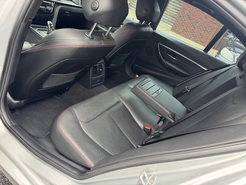 BMW 3-Series 330i Sedan 2017