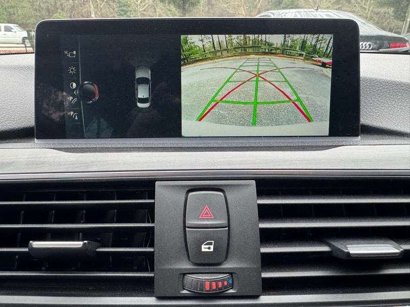 BMW 3-Series 330i Sedan 2017