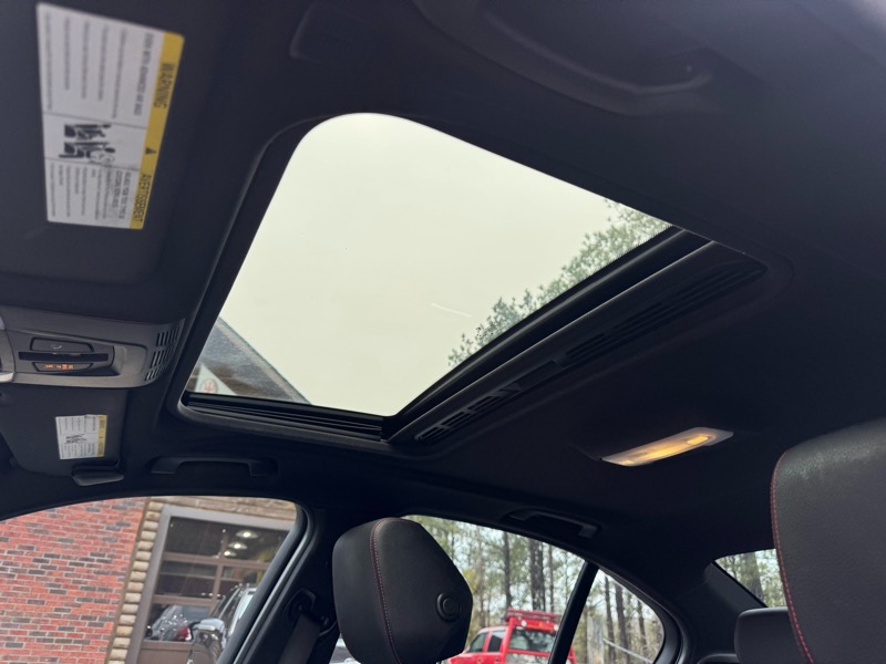 BMW 3-Series 330i Sedan 2017