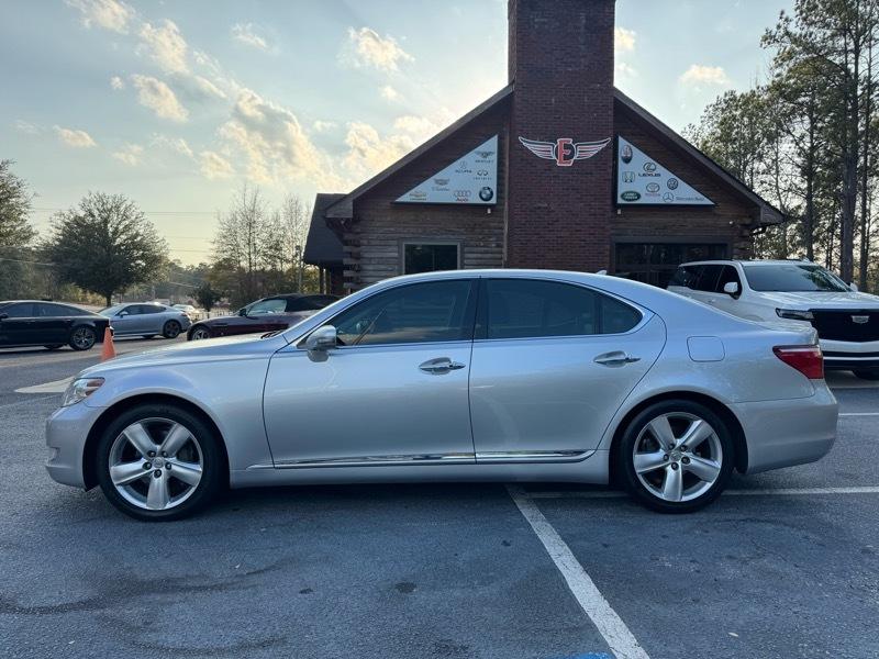 Lexus LS 460 Luxury Sedan 2011