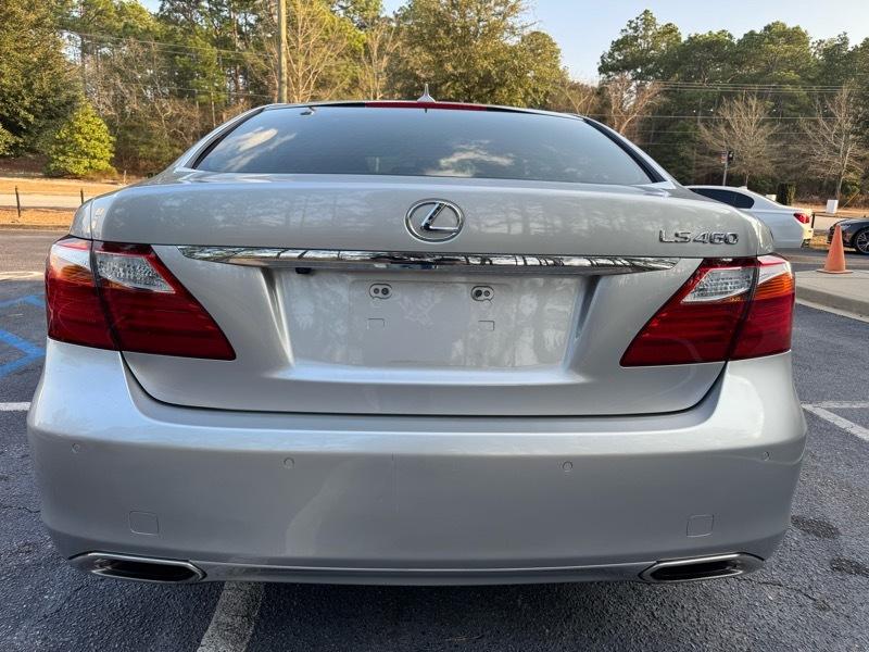 Lexus LS 460 Luxury Sedan 2011