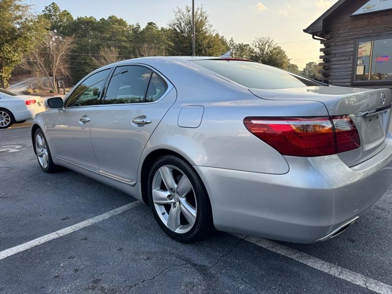 Lexus LS 460 Luxury Sedan 2011