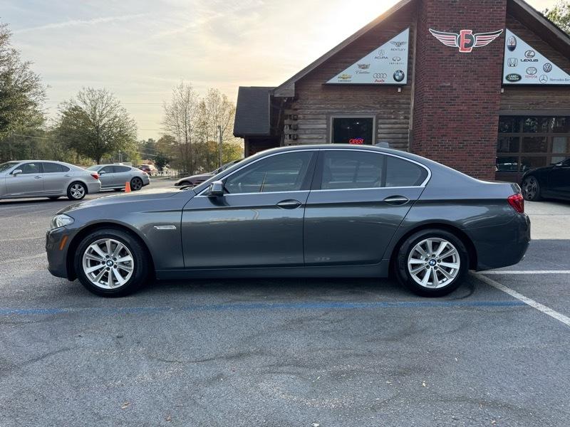 BMW 5-Series 528i 2015
