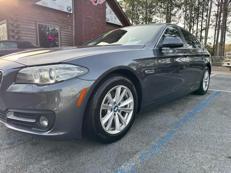 BMW 5-Series 528i 2015