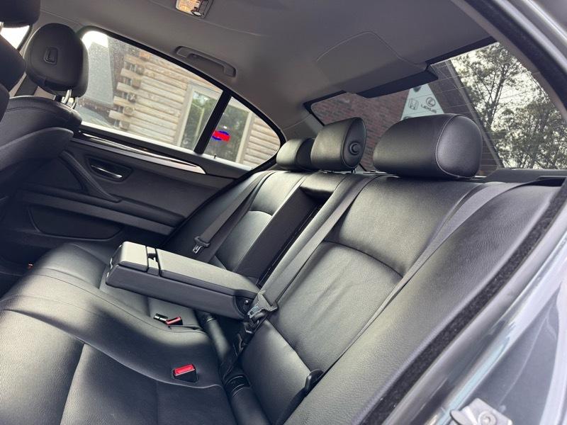 BMW 5-Series 528i 2015