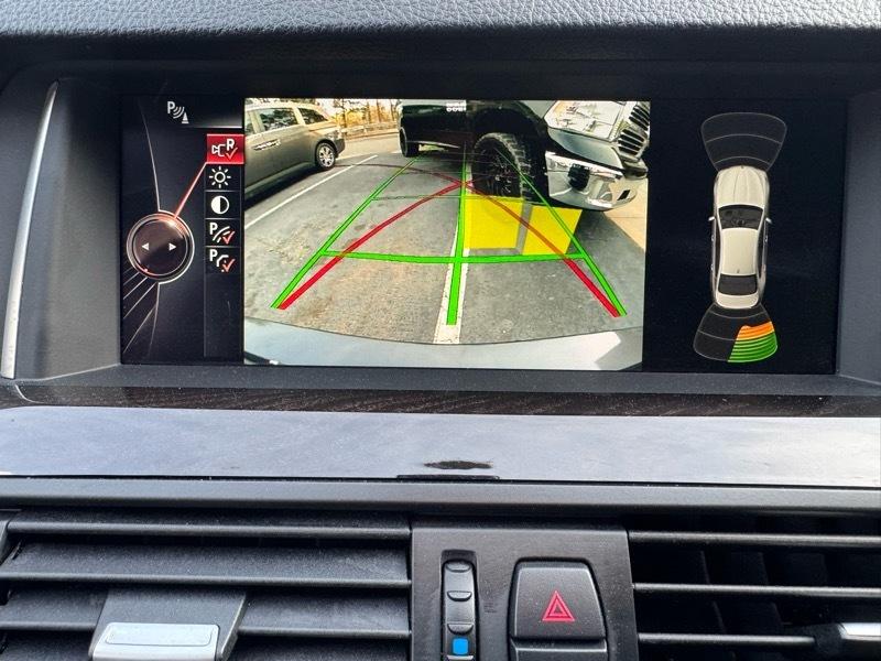 BMW 5-Series 528i 2015