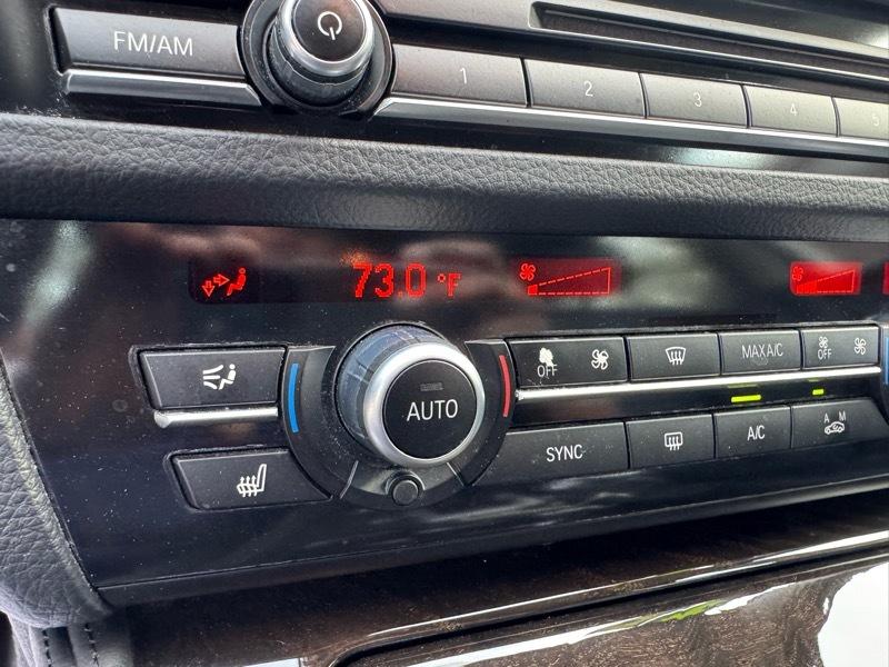 BMW 5-Series 528i 2015