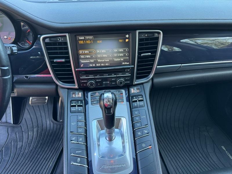 Porsche Panamera Edition 2015