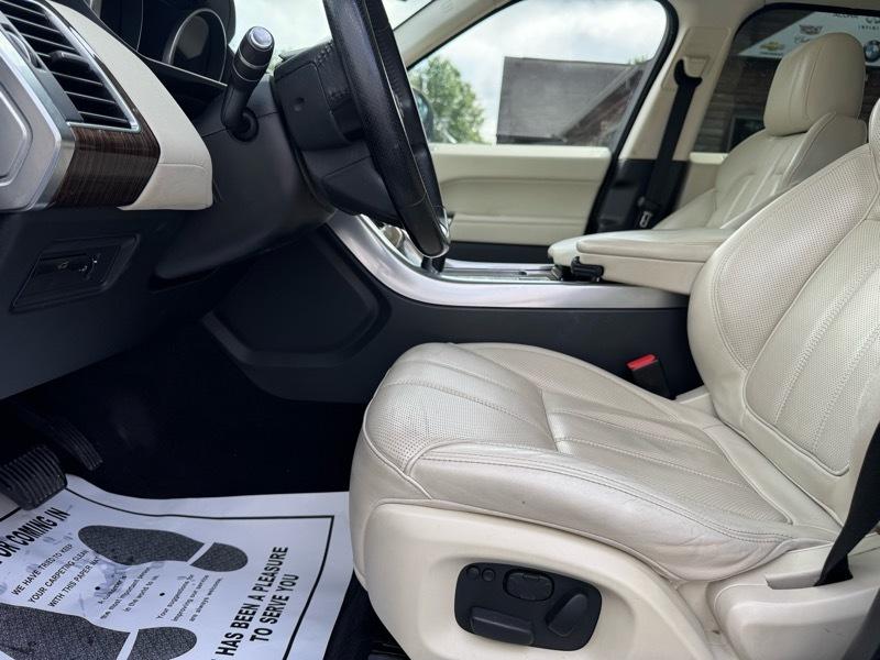 Land Rover Range Rover Sport 3.0L V6 Supercharged SE 2014